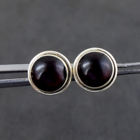 Genuine 2.00 Gms .925 Sterling Silver Red Garnet Earring Pair 69-H202