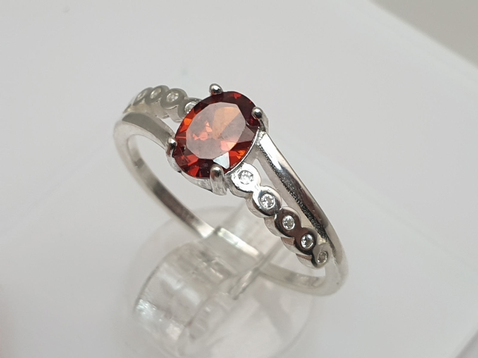 1ac98d4f-bcd1-4864-bb84-aa57f2546bbf.jpg