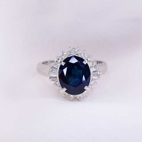 Midnight Majesty: Platinum Natural Sapphire & Diamond Ring Size 5.5