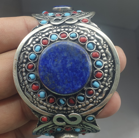 Natural Lapis lazuli from Afghan bangle stainless steel The weight 44.00 g