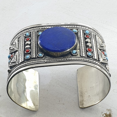 Natural Lapis Lazuli quality of bangle Stainless steel weight 47.30 g