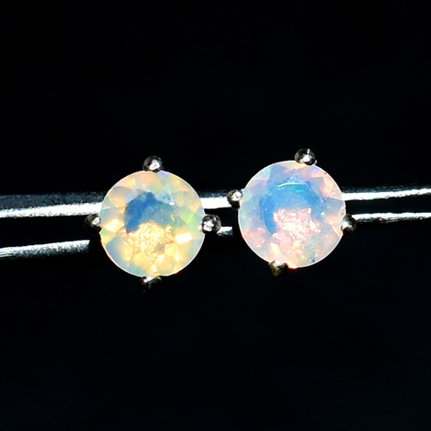 Genuine 1.00 Gms .925 Sterling Silver Ethiopian Opal Earring Pair 39-H242
