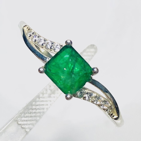 High Quality Natural Emerald Ring With 925 Sterling Silver