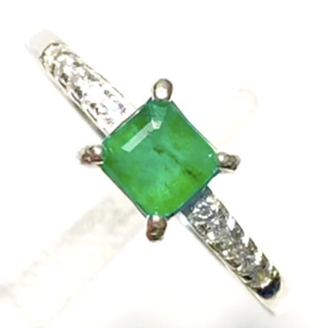 High Quality Natural Emerald Ring With 925 Sterling Silver