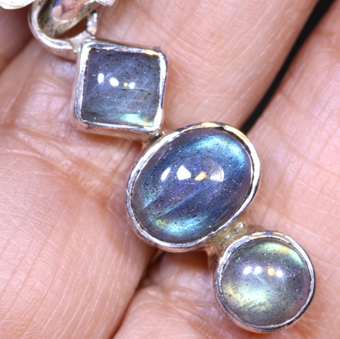 28Cts-Labradorite Silver Pendant TBJ-633 truebluejewelry
