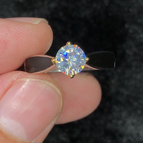 Sparkling white Mossianite 12.90 carat with 925 silver ring