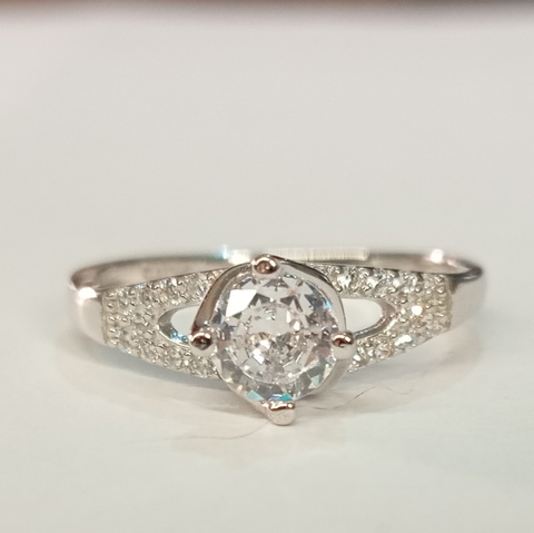 1 carat natural diamond and silver ring