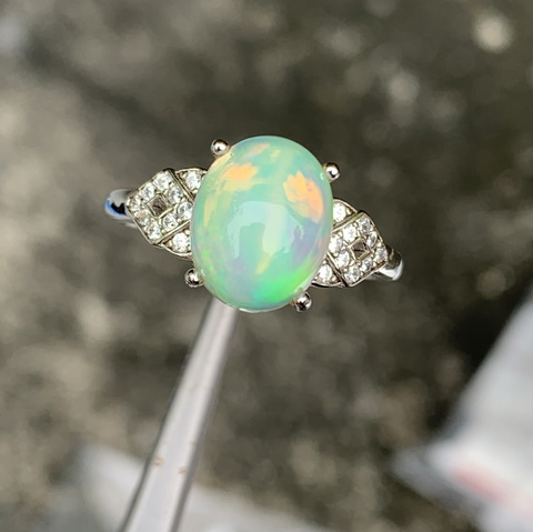 Opal with a beautiful Fire and cubic Zircons 925 silver Ring Size 6.5