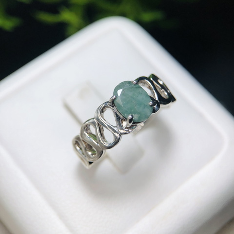 Stunning Design Natural Emerald Ring Sterling Silver 925