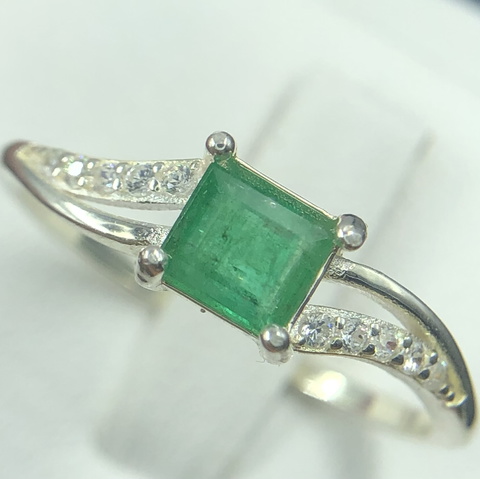 7.50CT Naturl Swat Emerald ’ Ring 925 Sterling Silve With Amazing Design