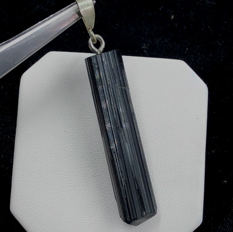 Beautiful 7.97gram black Tourmaline In 925 Starling Silver pendant