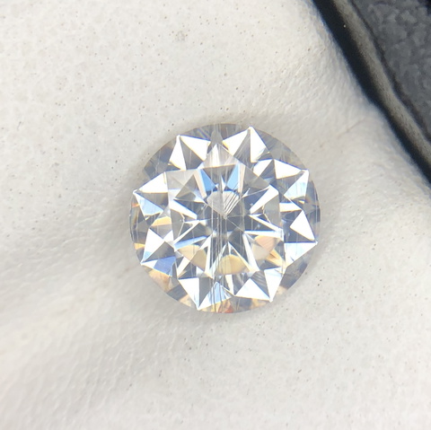 NR! GGI CERTIFIED 2.57 CT BRILLIANT LAB GROWN MOISSANITE