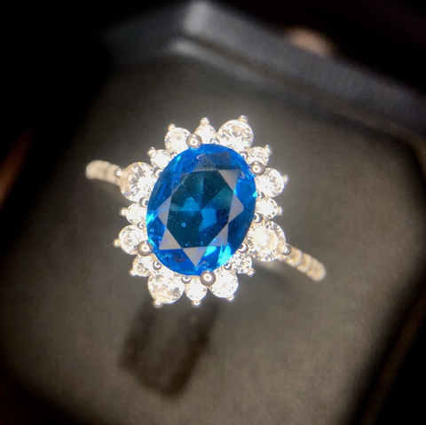 Beautiful 11.60 cubic zirconia sterling silver 925