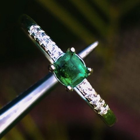 High Quality Natural Emerald Ring With 925 Sterling Silver