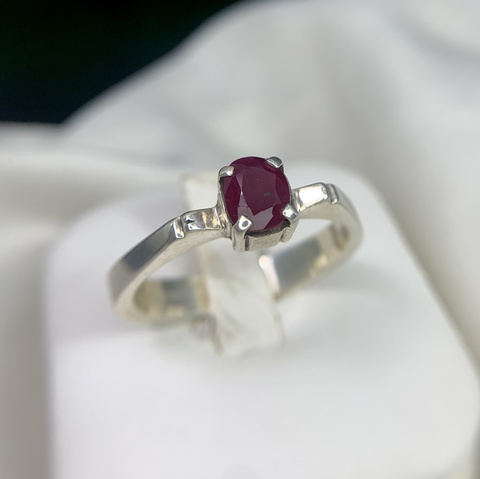 Fancy Design Top Colour Natural Ruby Handmade Silver Ring
