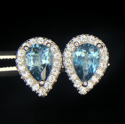 PRESTIGIOUS 11.34 CT SWISS BLUE TOPAZ WITH CZ IN925 SILVER