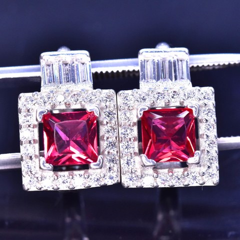 Natural Reddish Color Garnet 22.50 Cts 925 Silver Erring Attractive Piece