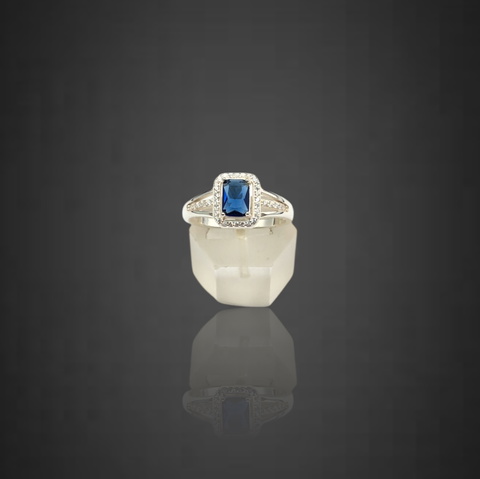 Wow Very Beautiful ladies ring in 925 silver
