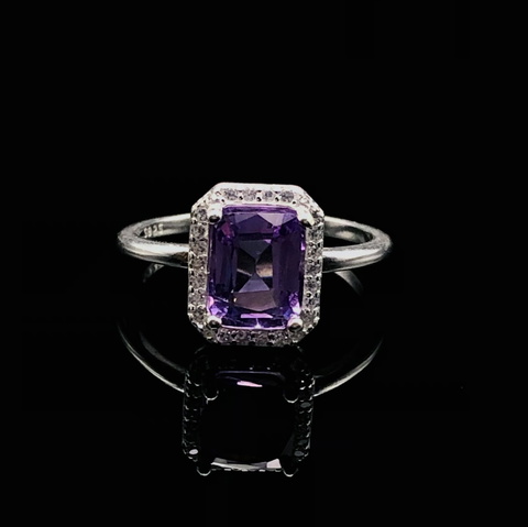 Classis 9.55ct Amethyst Ring - Emerald Cut - Natural - Top Quality