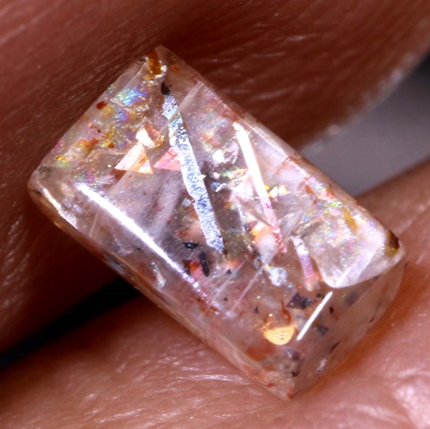 0.50 cts Rainbow Lattice Sunstone PG-4458 PRECIOUSGEMS