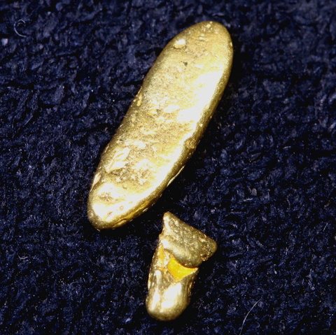 1.20 cts Alaskan Gold Nugget 2 pcs TBG-4479