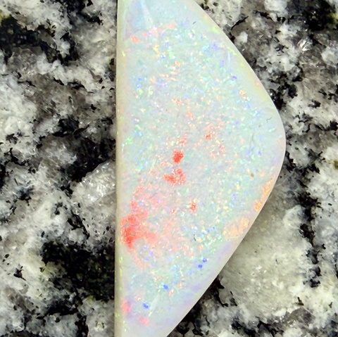 14,27 ct multi patern color everywhere opal