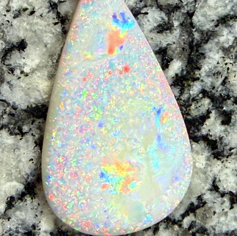 16,98 ct multi patern fully saturated teardrop opal